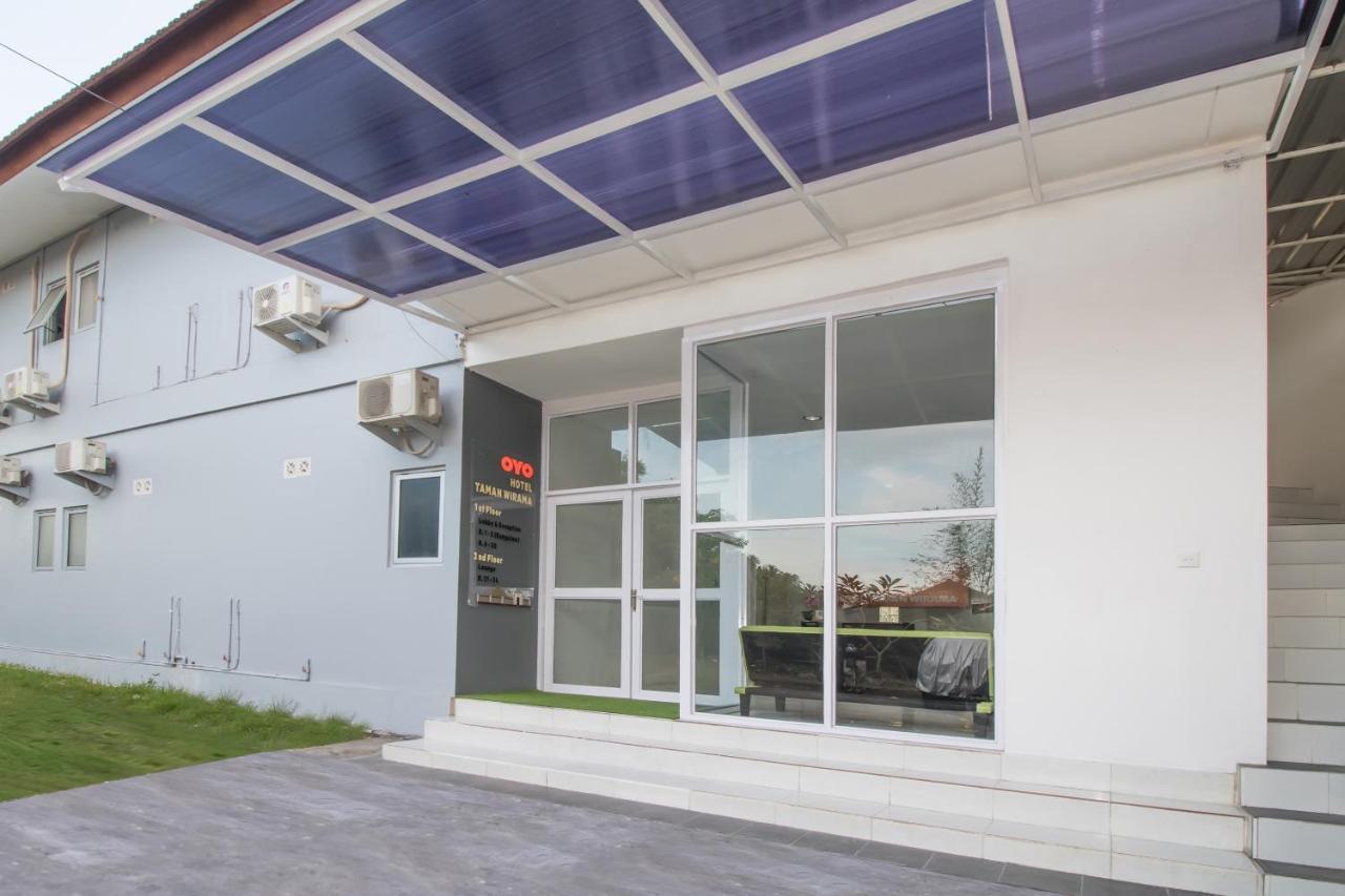 Oyo 2270 Hotel Taman Wirama Dempassar Exterior foto